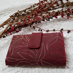 Travelon Woman's Berry RFID Trifold Nylon Wallet